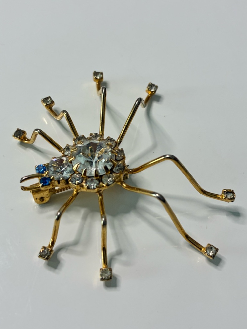 VTG Blue Eyed 3D Sparkling Spider Rhinestone Brooch in Gold and Clear EUC Casual
